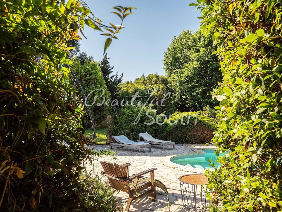 Villa in Saint-Cyprien, Occitania, France 1 - 18055581
