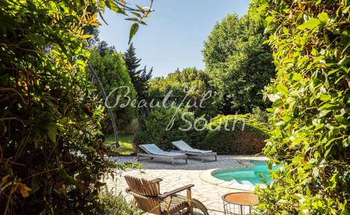 Villa a Saint-Cyprien, Occitania, Francia 1