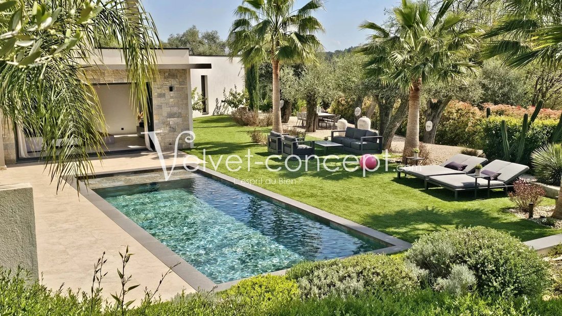 Villa in Valbonne, Provence-Alpes-Côte d'Azur, France 3 - 17668901