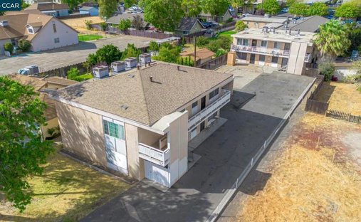 Apartment in Los Banos, California, United States 1