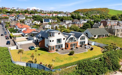 House in West Kilbride, Scotland 1