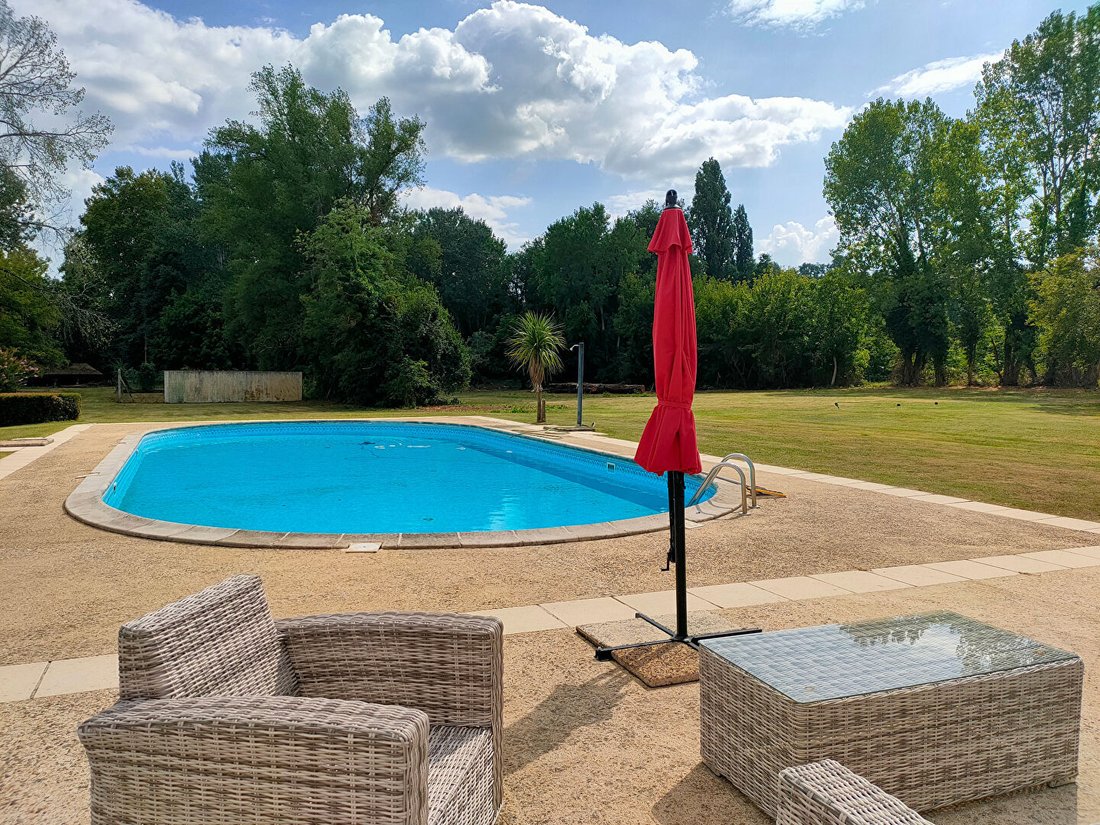 Villa in Juillac, Nouvelle-Aquitaine, France 4 - 18055837