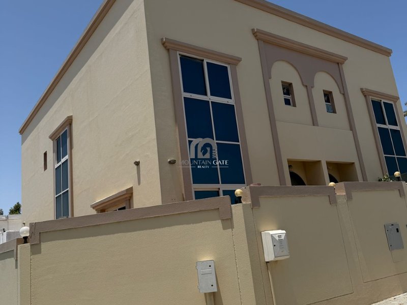 Villa in Al Faiha, Sharjah Emirate, United Arab Emirates 2 - 18055481