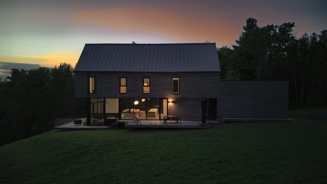 House in Magog, Quebec, Canada 5 - 18054955