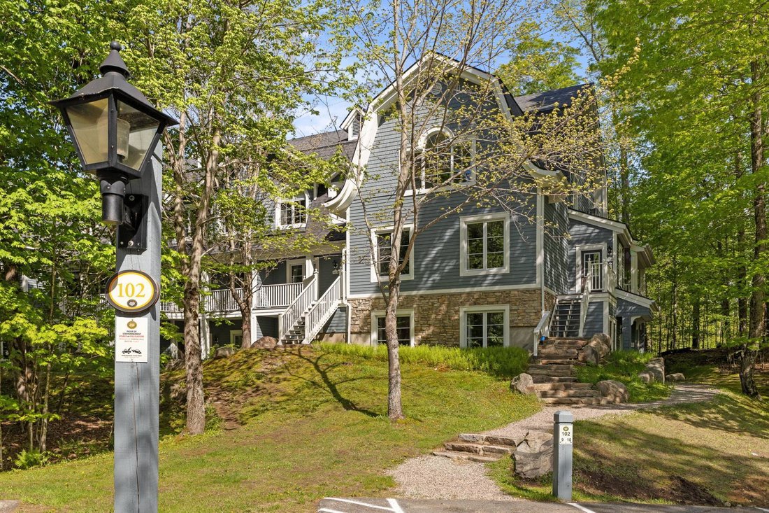 Condo in Mont-Tremblant, Quebec, Canada 1 - 18058745