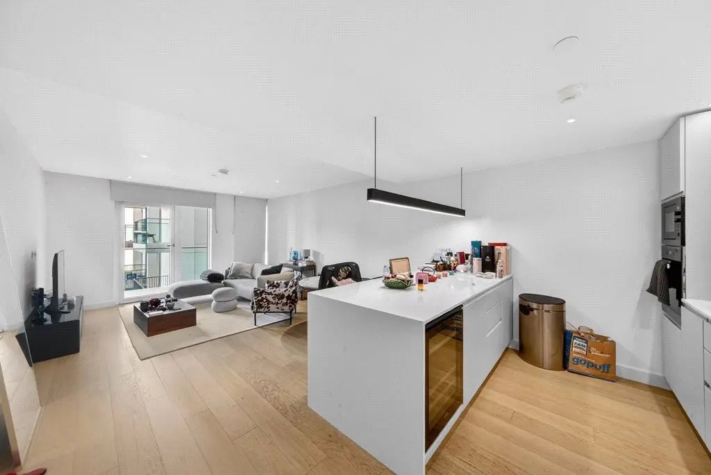 Apartment in White City, Hammersmith and Fulham, England 3 - 18054819