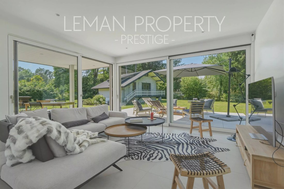 Villa in Arrondissement of Thonon-les-Bains, Auvergne-Rhône-Alpes, France 5 - 18054684