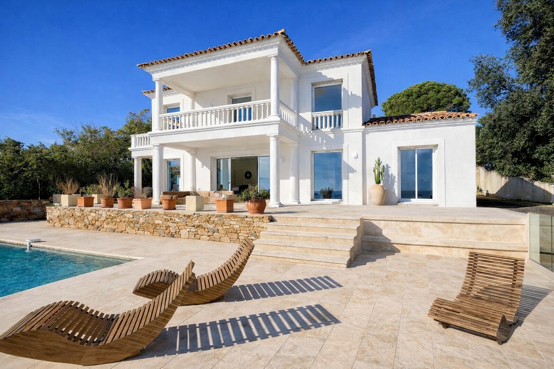 Villa in Les Issambres, Roquebrune-sur-Argens, France 3 - 18055885