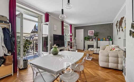 Apartment in Saint Thomas d'Aquin, Paris 7e Arrondissement, Paris 1