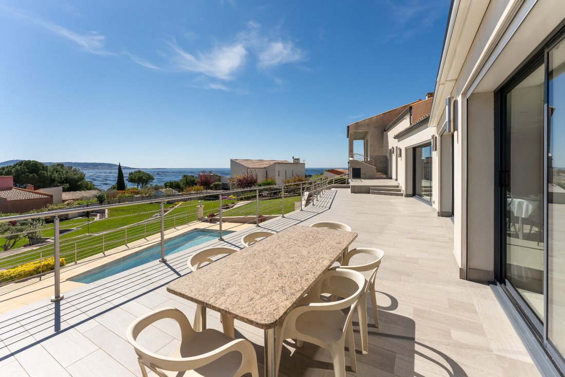 Villa in Bouzigues, Occitania, France 1 - 18055156