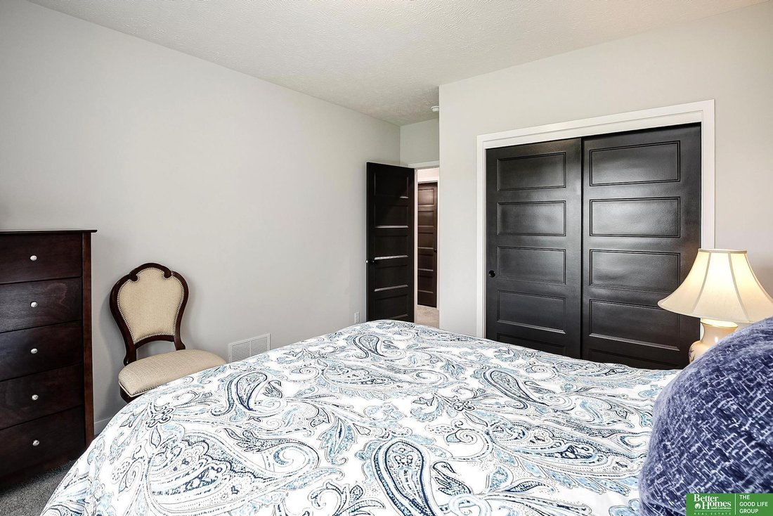 House in Omaha, Nebraska, United States 3 - 17695322
