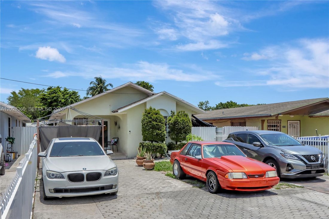 House in Opa-locka, Florida, United States 2 - 18057884