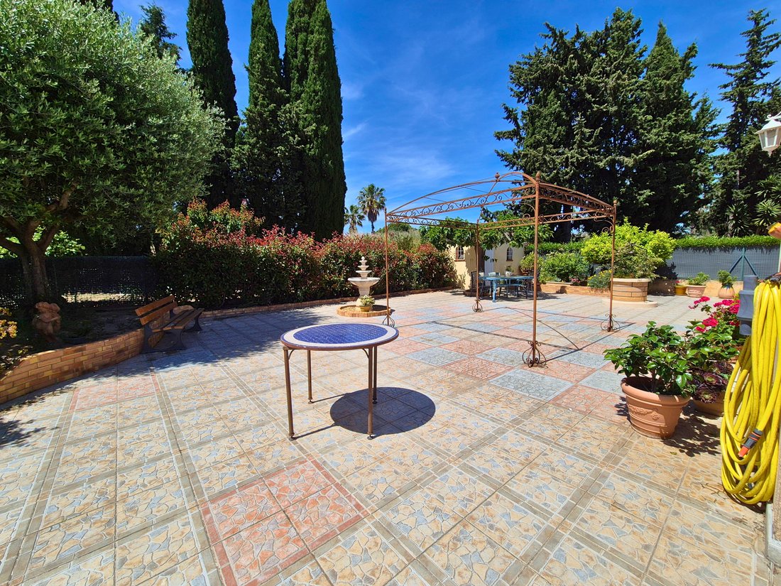 House in Hyeres, Provence-Alpes-Côte d'Azur, France 5 - 18055179