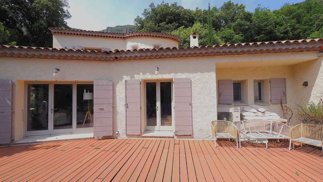 Villa in Tourrettes-sur-Loup, Provence-Alpes-Côte d'Azur, France 2 - 18058283