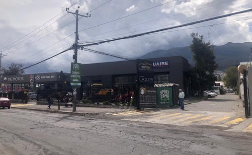 Terreno a Quito, Provincia del Pichincha, Ecuador 1