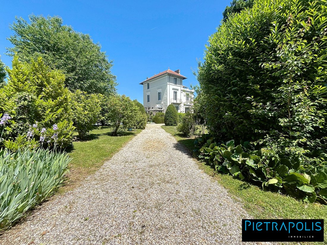 House in Est, Montluel, France 1 - 18059872
