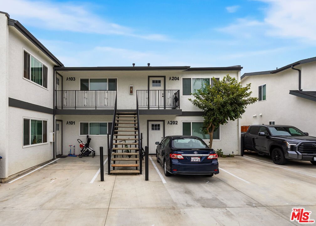 Costa Mesa, California, United States 3 - 18058450