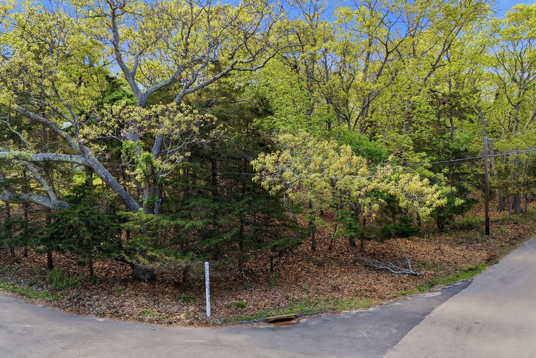 Land in East Hampton, New York, United States 2 - 18057127