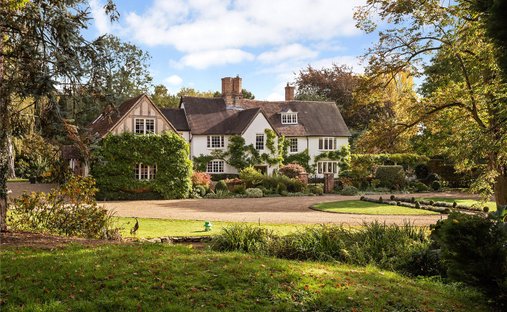 House in Lowdham, England 1