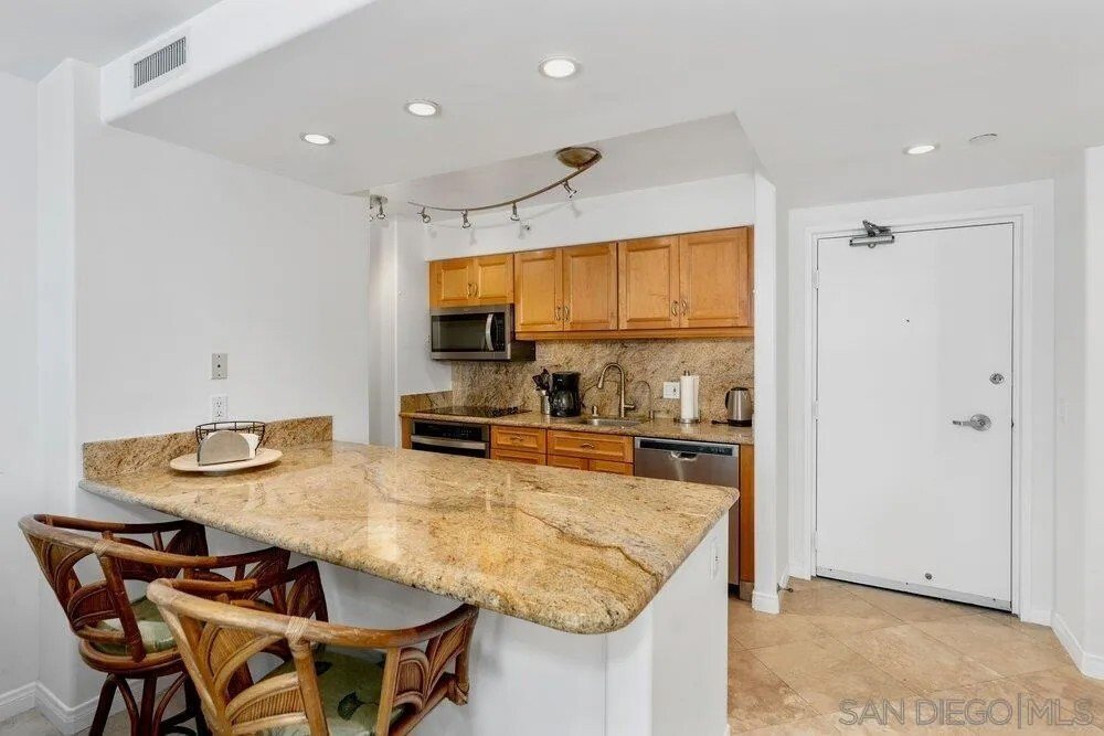 Condo in Coronado, California, United States 4 - 18057635