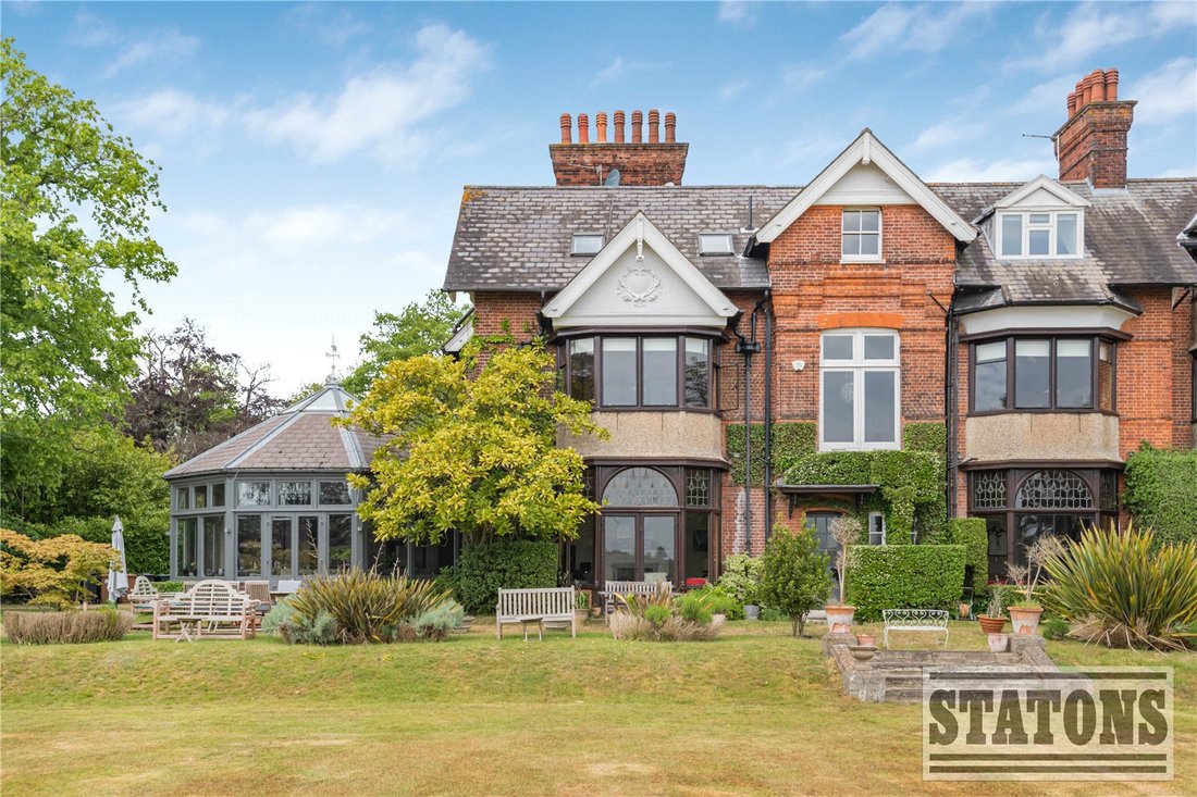House in Little Berkhamsted, England 2 - 18056787