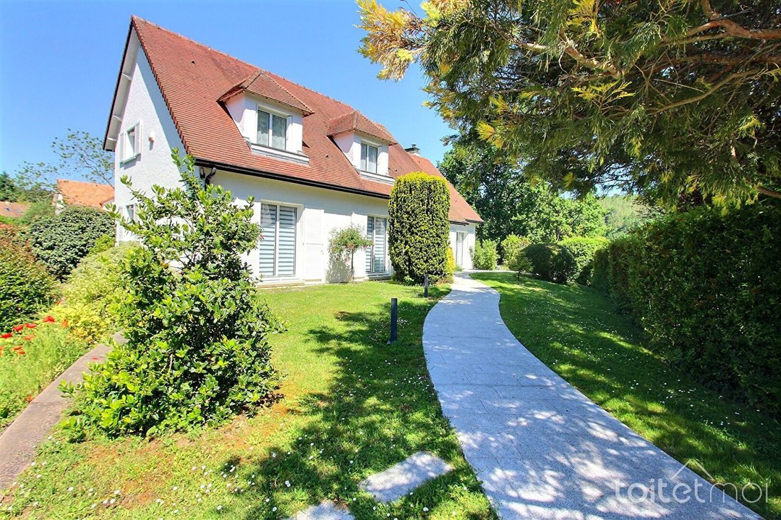 House in Dampierre-en-Yvelines, Ile-de-France, France 1 - 18055154