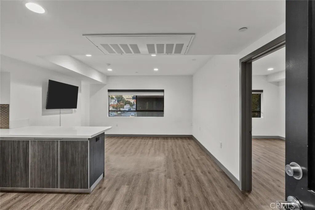 Los Angeles, California, United States 4 - 16920256