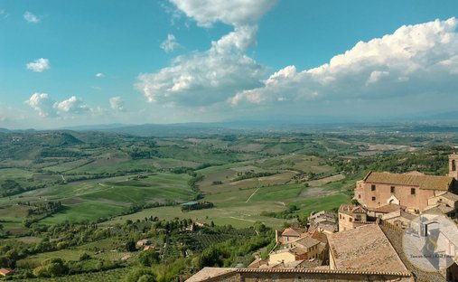 Maisons de campagne à Sienne, Toscane, Italie 1