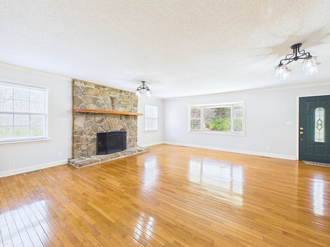 House in Madisonville, Tennessee, United States 3 - 18057833
