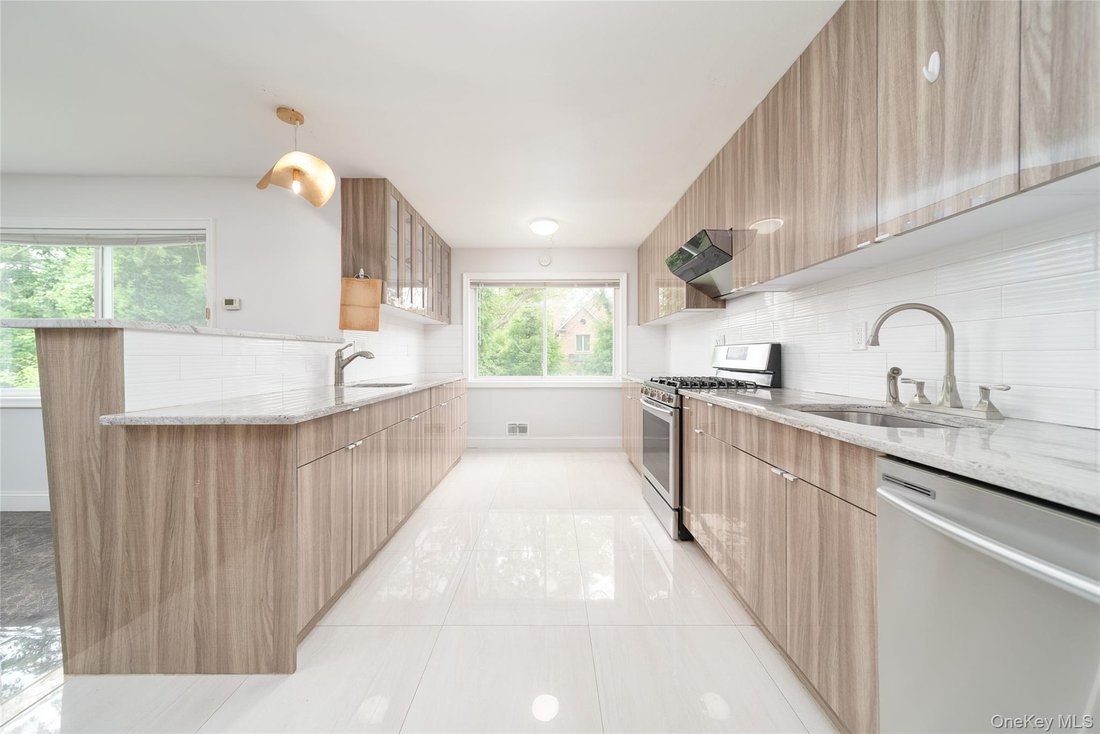 House in Great Neck, New York, United States 4 - 18058387