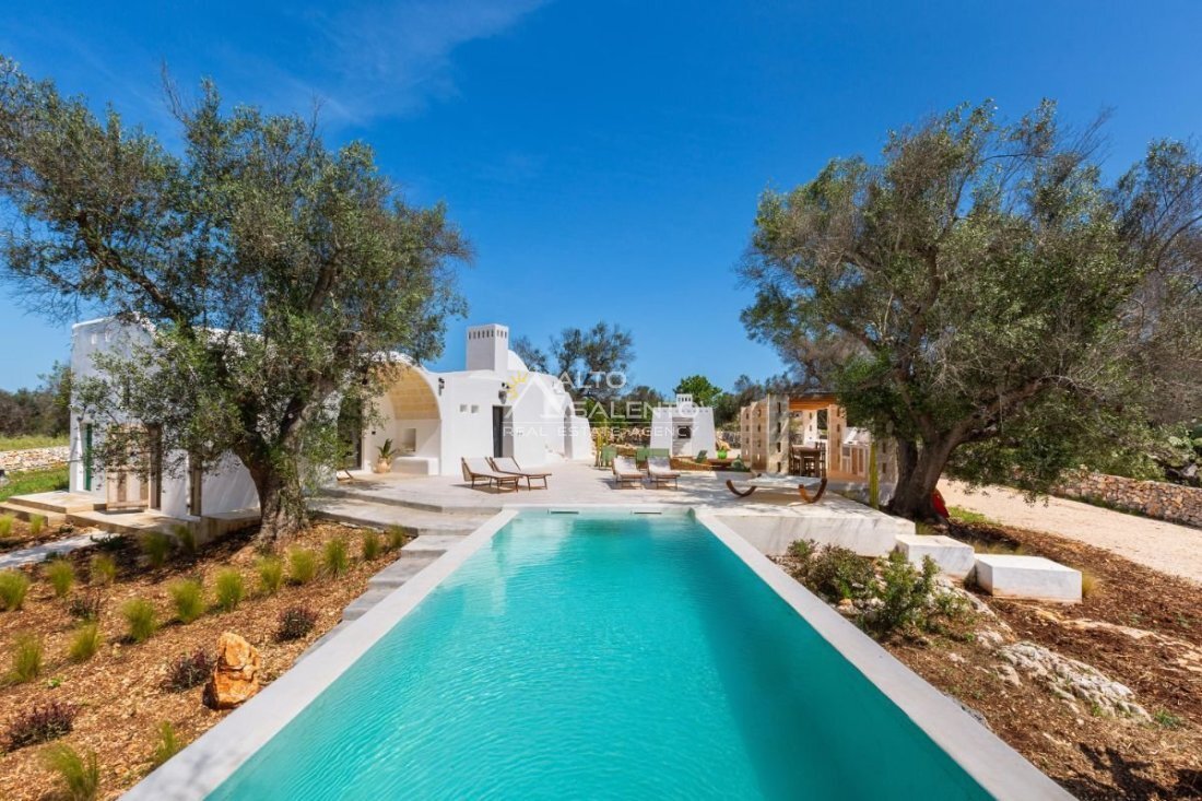Villa in Carovigno, Apulia, Italy 2 - 18015797
