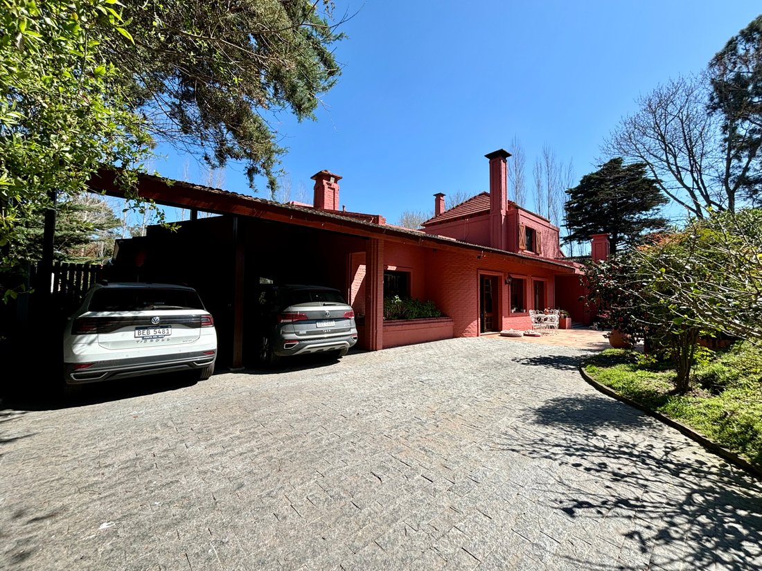 House in Punta del Este, Maldonado Department, Uruguay 2 - 18056078