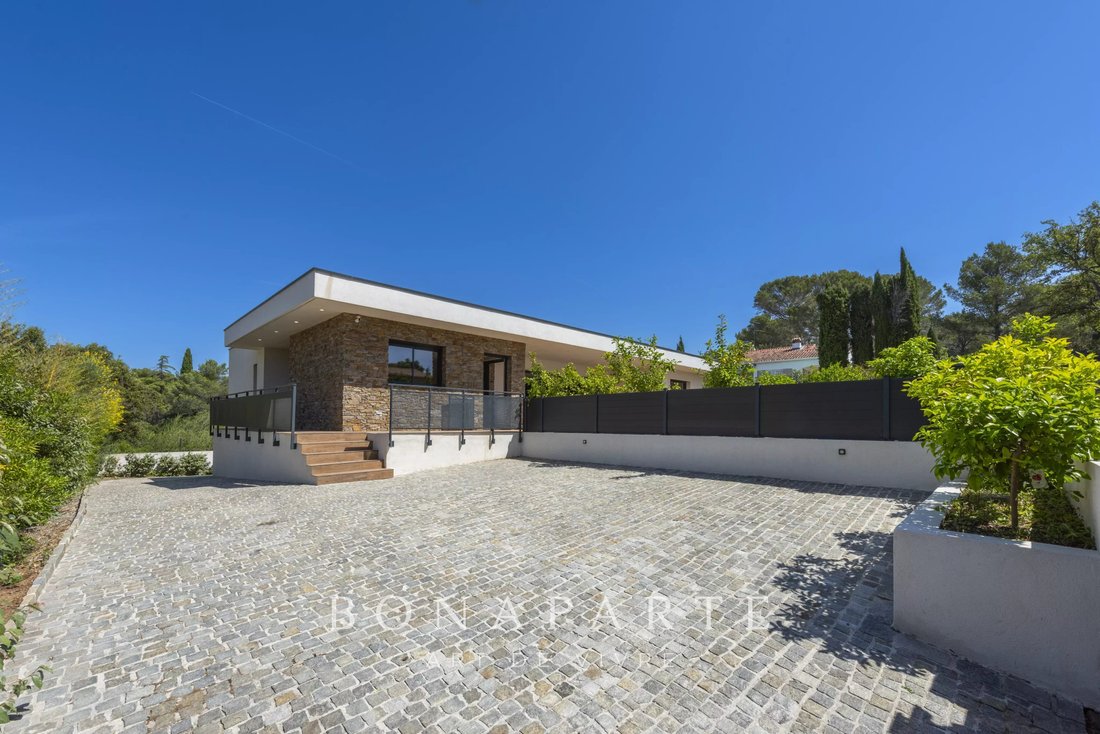 Villa in Counillier Valescure, Frejus, France 5 - 18055721