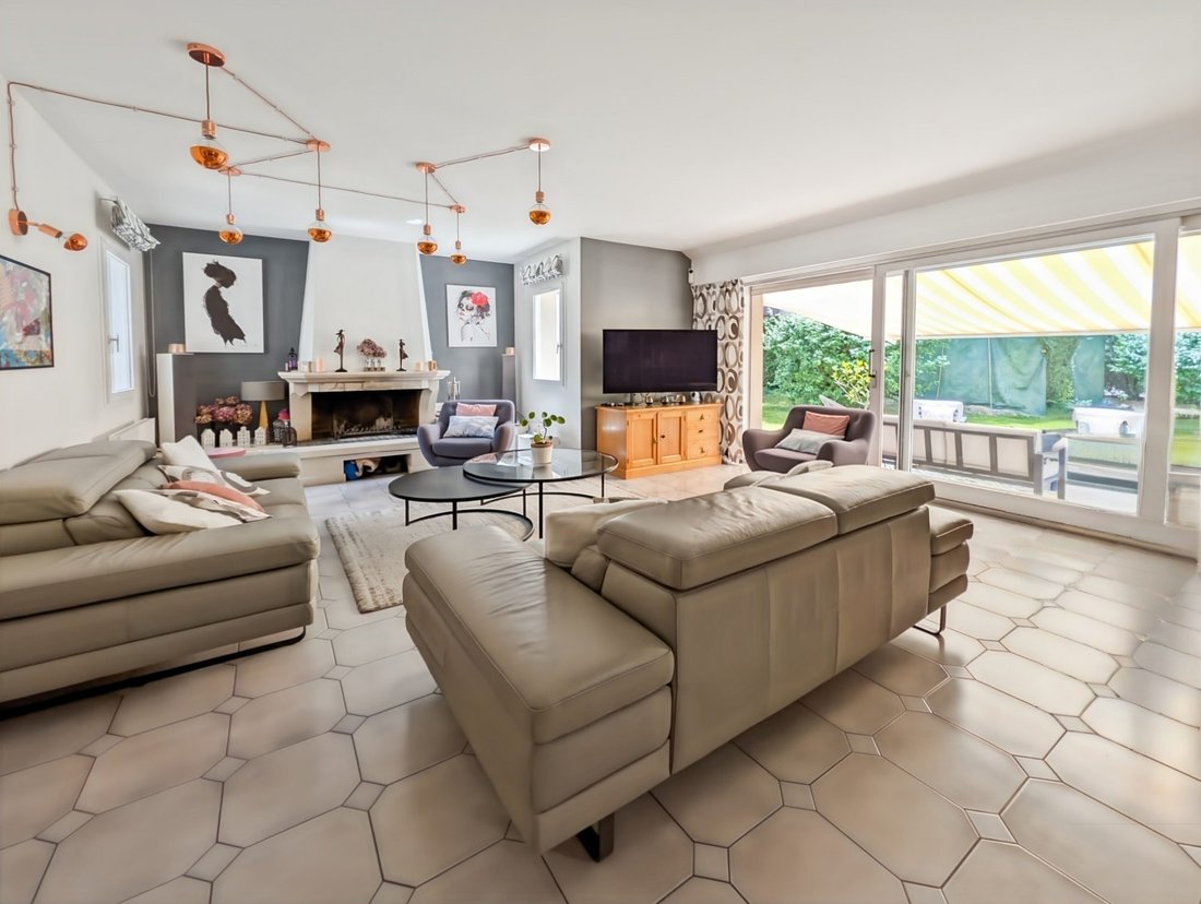 House in Feucherolles, Ile-de-France, France 4 - 18055014