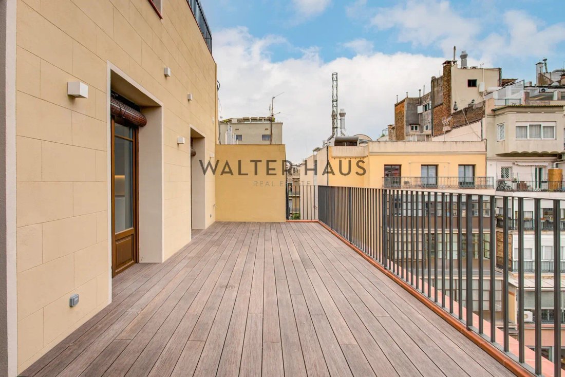 Penthouse in Eixample, Barcelona, Spain 3 - 18055741