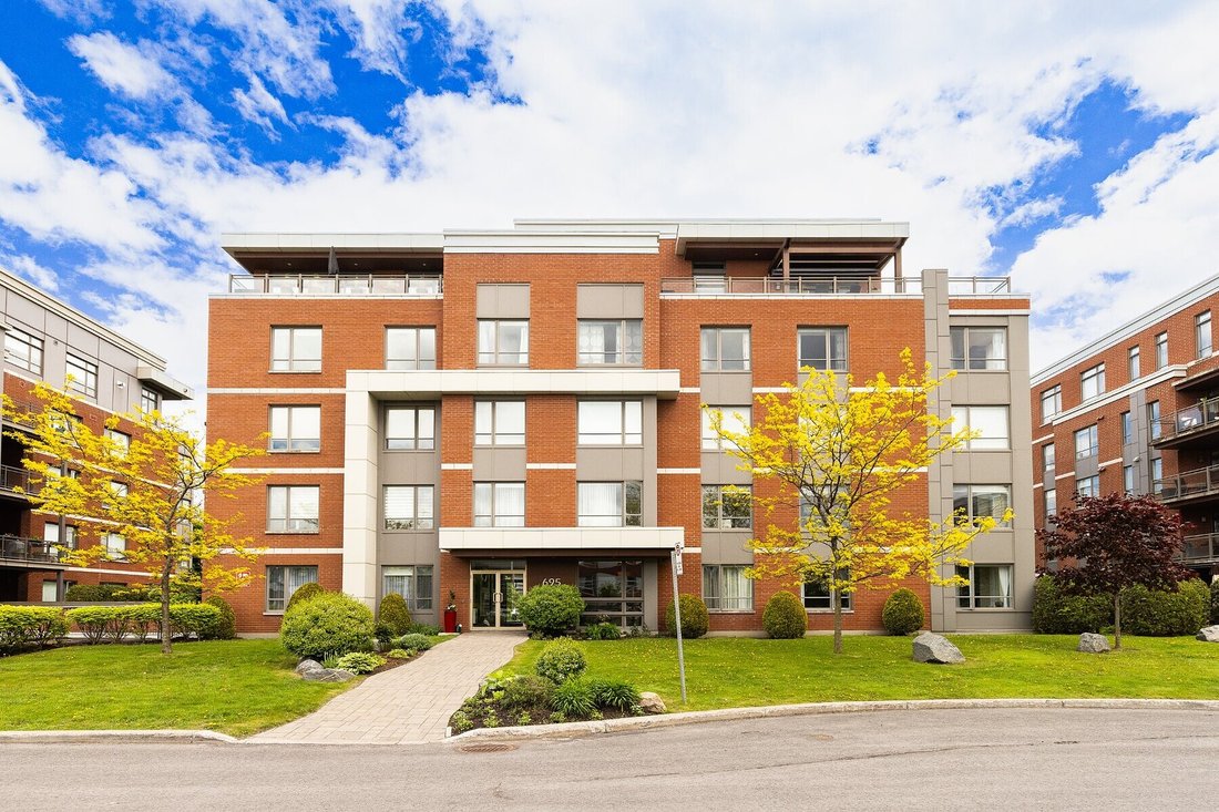 Condo in Saint-Lambert, Quebec, Canada 1 - 16920577