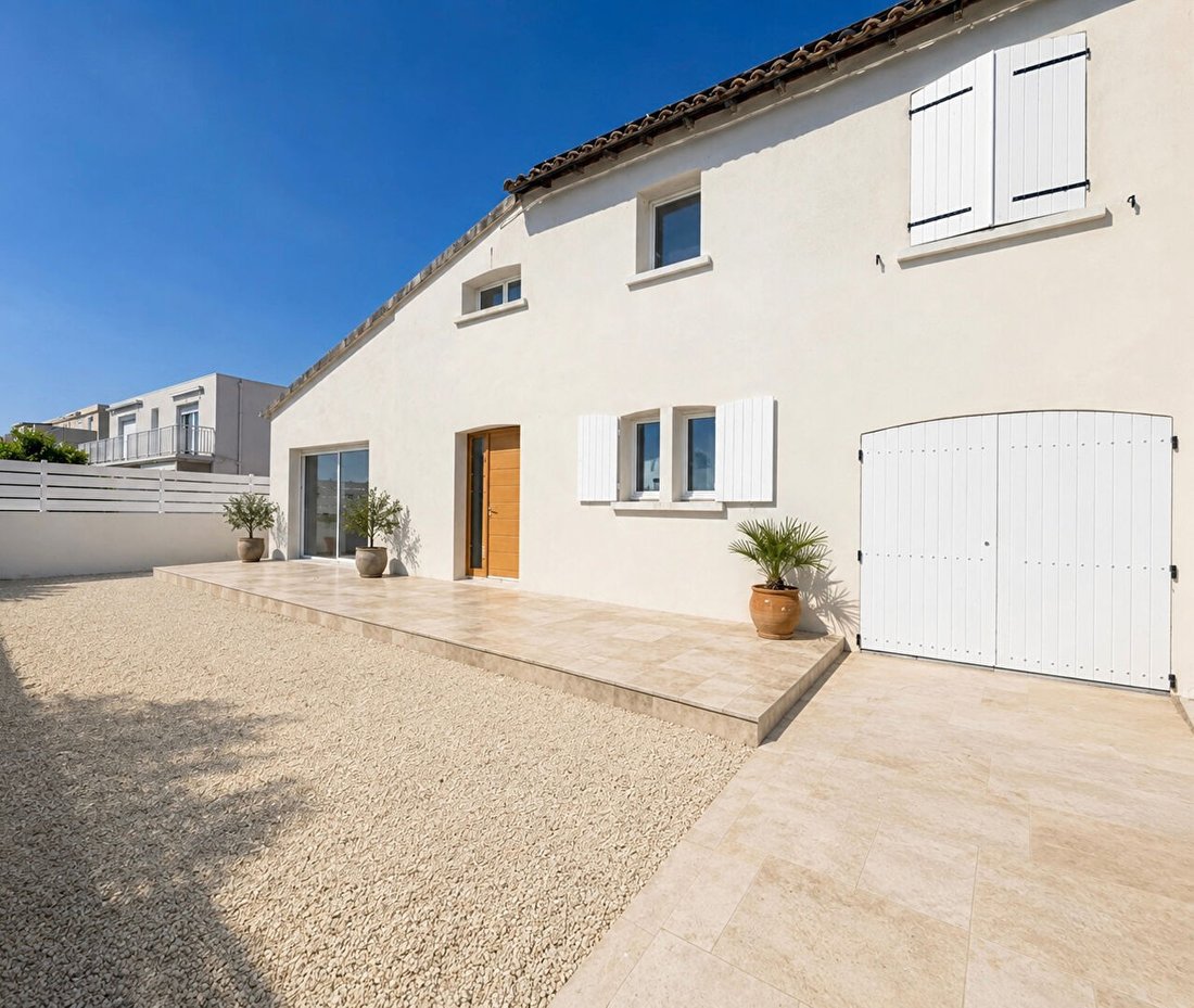 Villa in Le Grau-du-Roi, Occitania, France 1 - 18055883