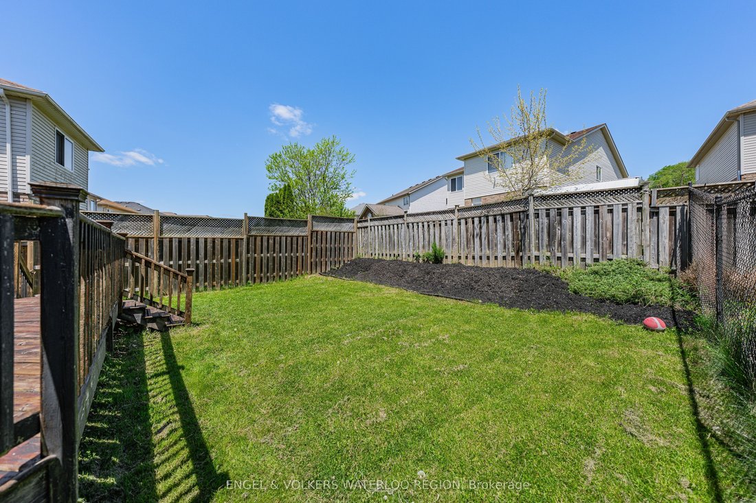 Casa a Waterloo, Ontario, Canada 2 - 18058697