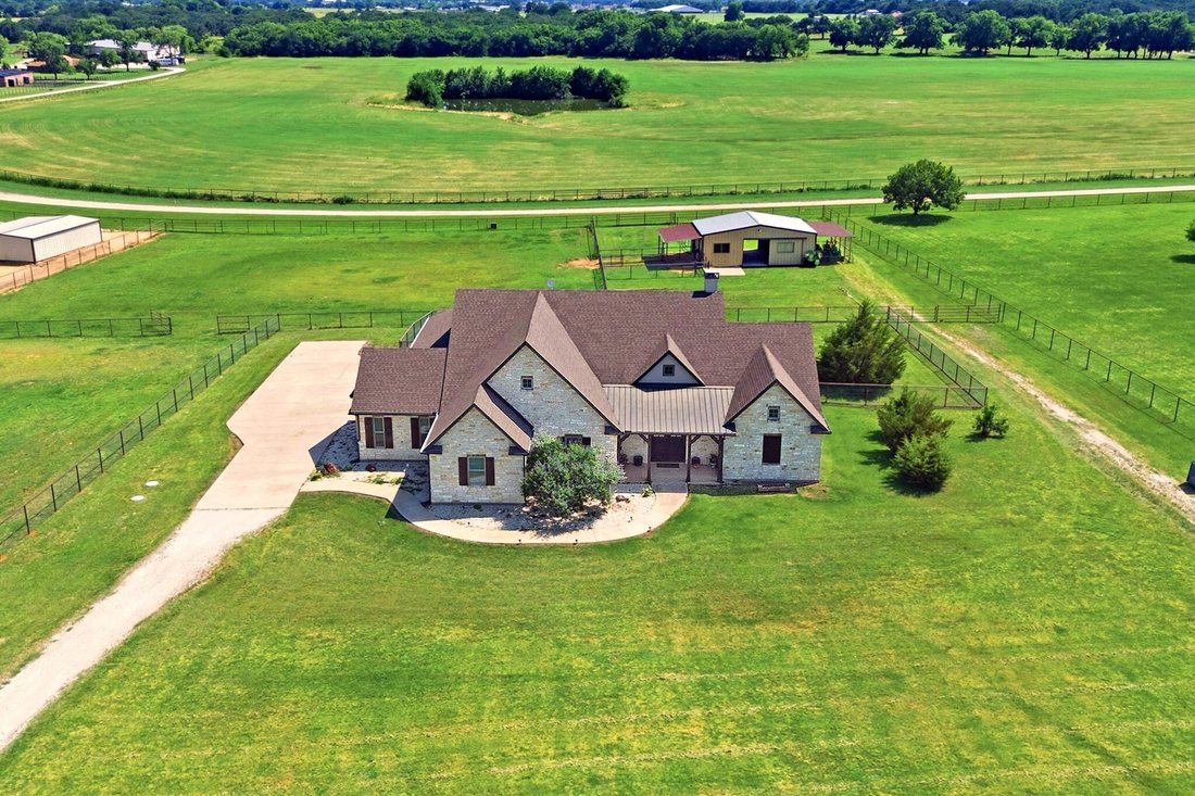 House in Pilot Point, Texas, United States 1 - 18056007