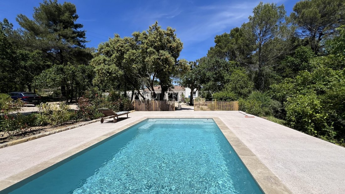 Villa in Rognes, Provence-Alpes-Côte d'Azur, France 1 - 18059893