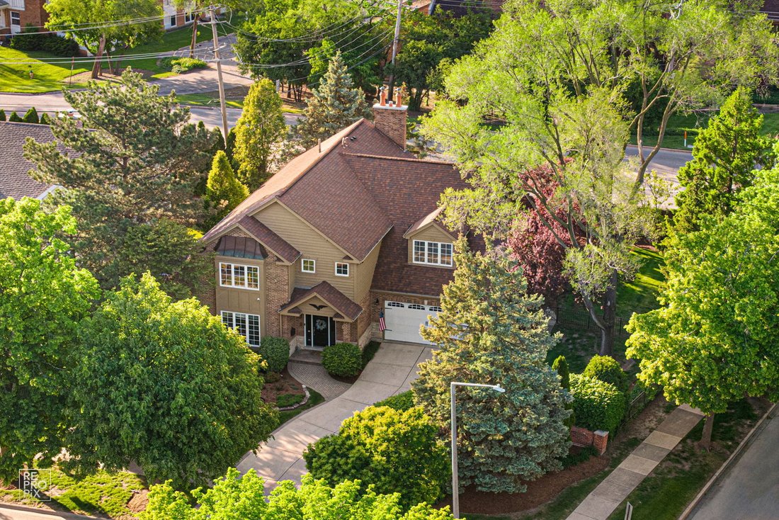 House in Hinsdale, Illinois, United States 3 - 18057296