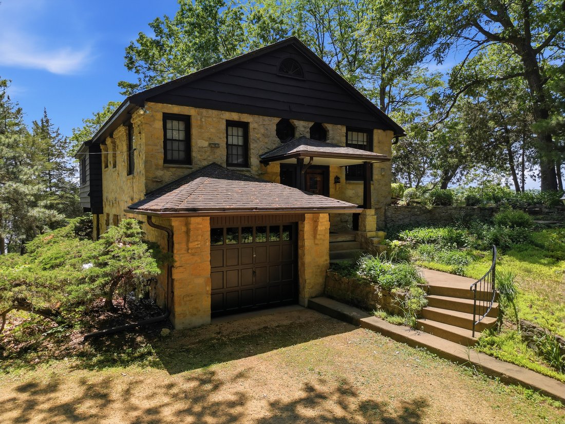 House in Dixon, Illinois, United States 2 - 18057351