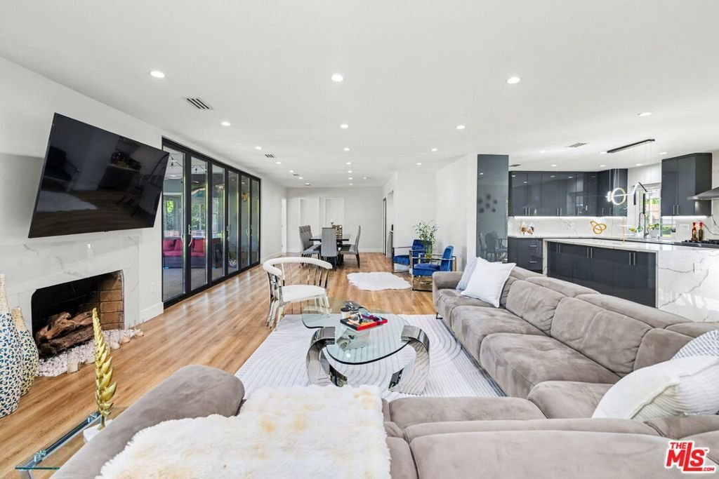 House in Los Angeles, California, United States 3 - 18058462