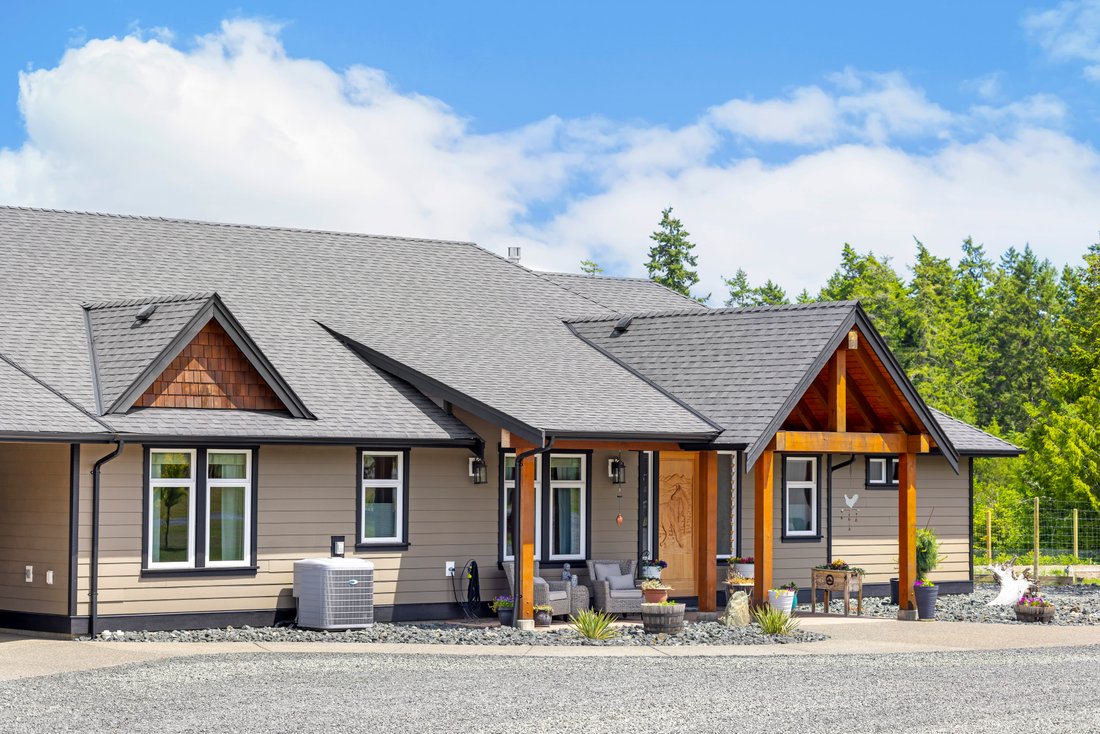 House in Qualicum Beach, British Columbia, Canada 5 - 14056351