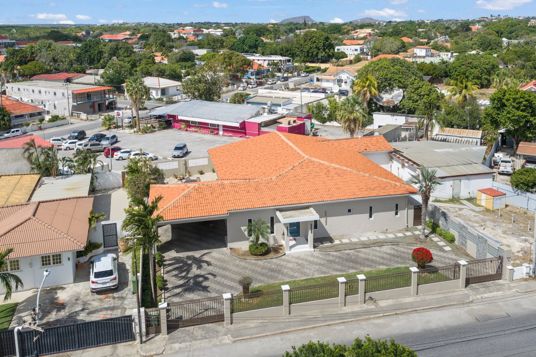 Villa in Willemstad, Curaçao, Curaçao 1 - 18054969