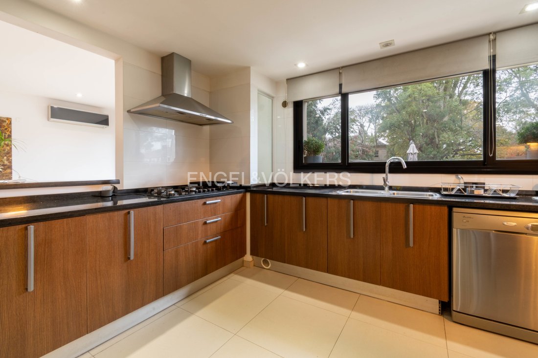 Apartment in Montevideo, Departamento de Montevideo, Uruguay 5 - 18056157