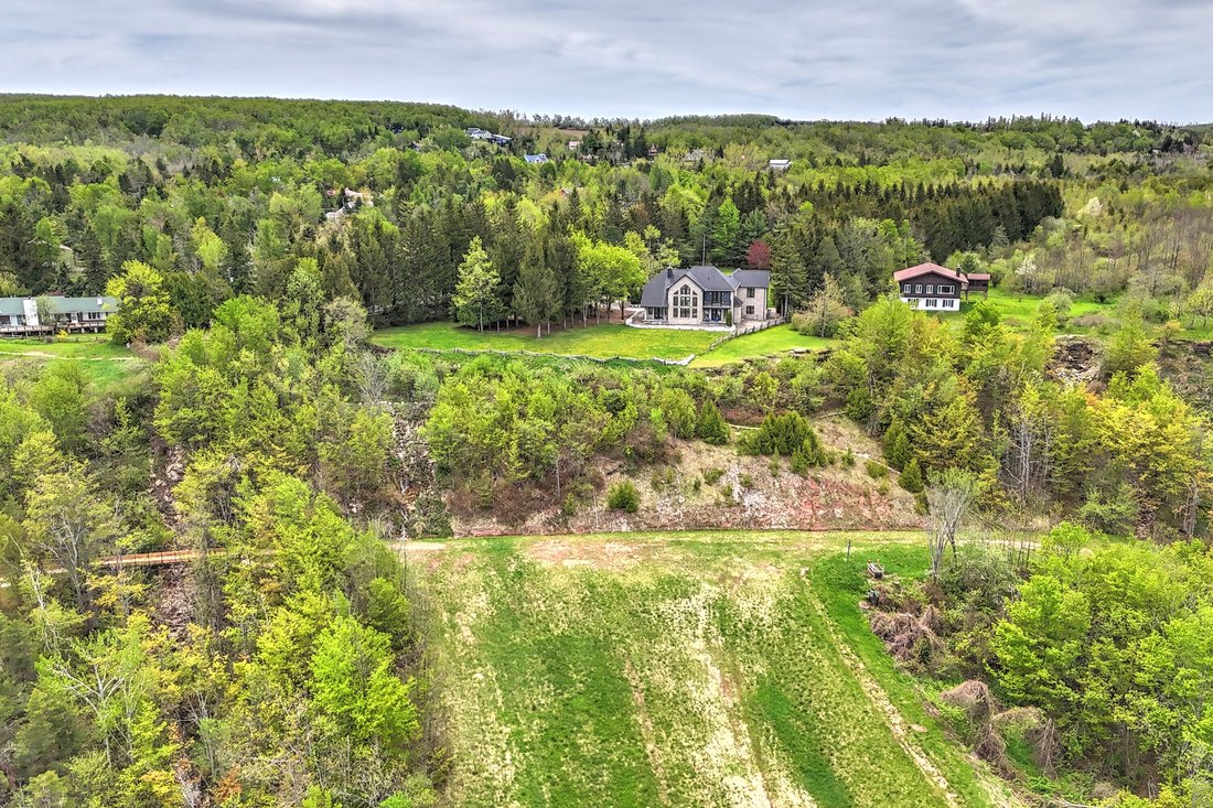 House in Ravenna, Ontario, Canada 5 - 16843085