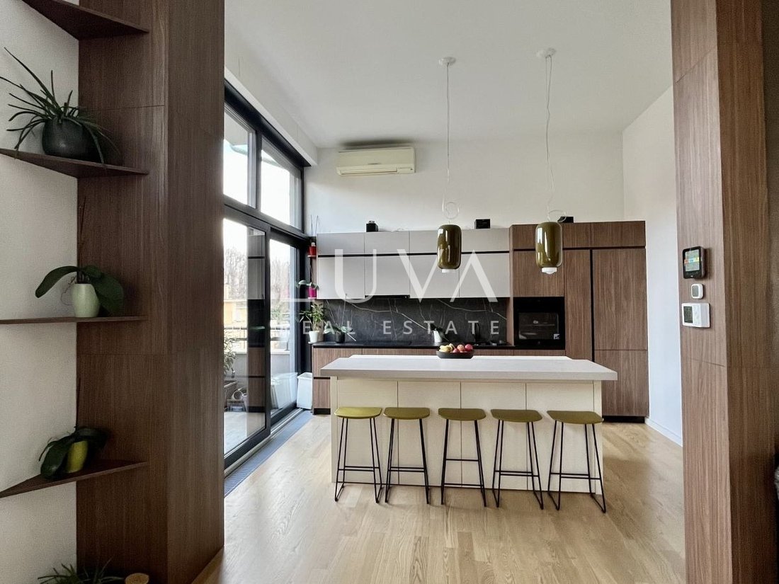 Apartment in Mjesni odbor Remete, Zagreb, City of Zagreb 2 - 18029845