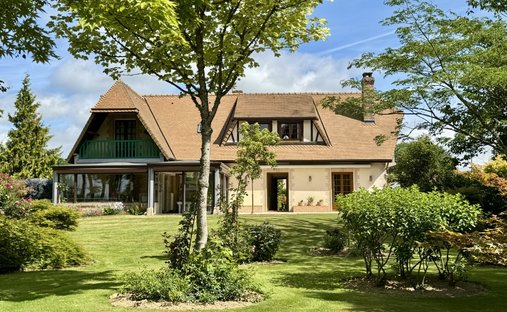 House in Calleville-les-Deux-Églises, Normandy, France 1