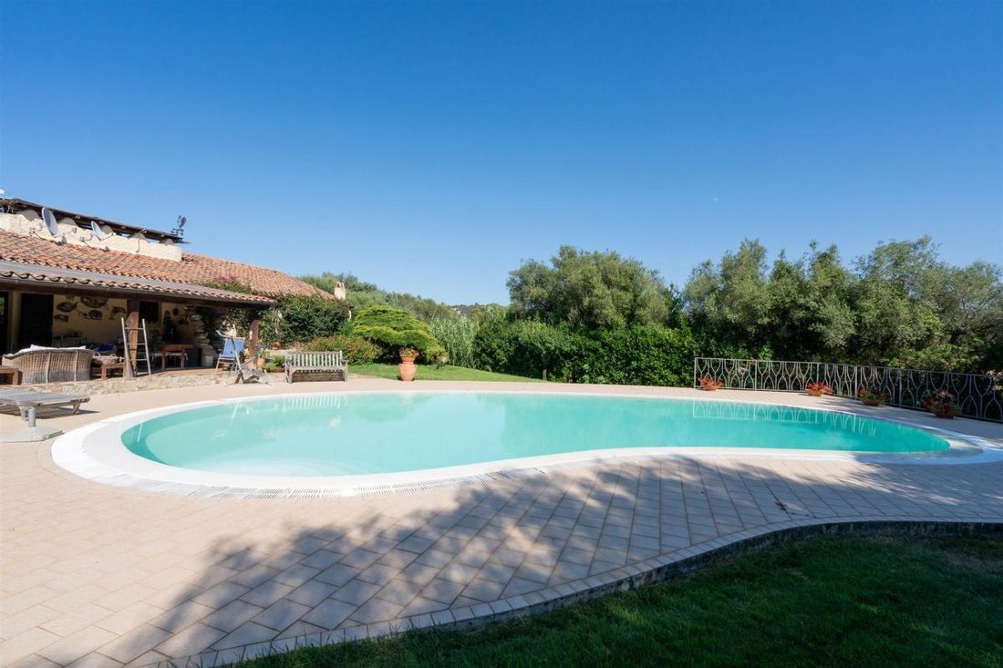 Villa in Center, Olbia, Italy 2 - 18058766